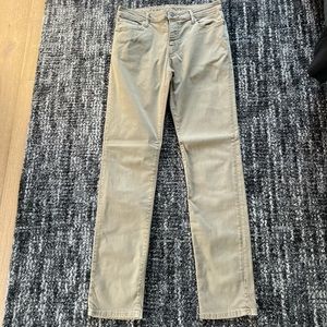 Men’s American Eagle Flex Fit Khakis